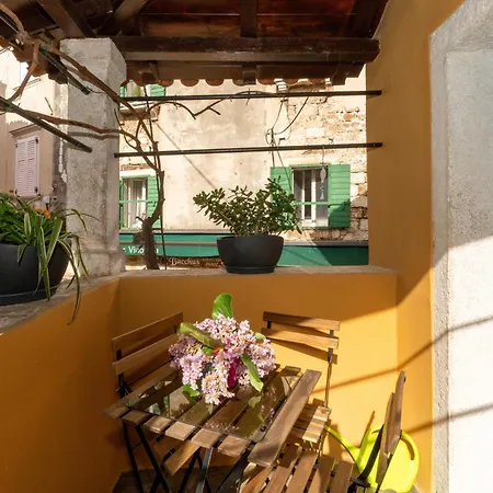 Piazzetta Premium In Old Town Daire