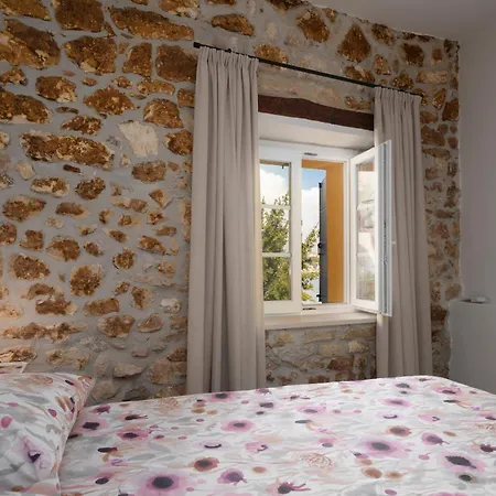 Piazzetta Premium In Old Town Апартаменти *