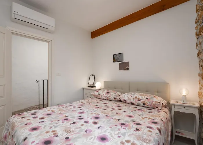 Piazzetta Premium In Old Town