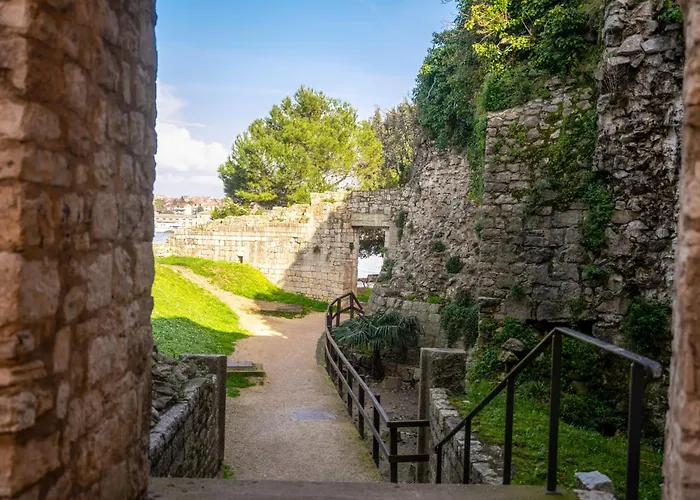 Piazzetta Premium In Old Town *